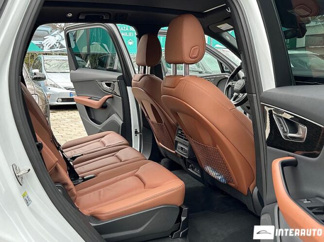 Audi Q7 49 interauto-car