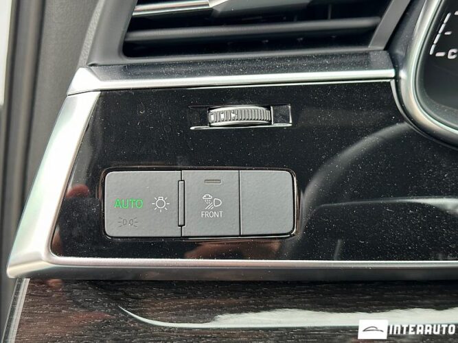 Audi Q7 45 interauto-car