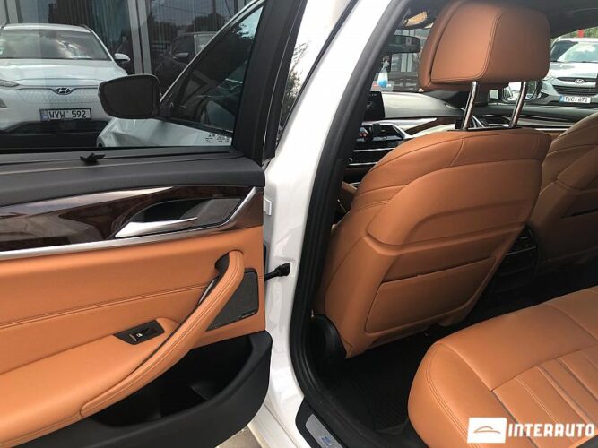 BMW 530e 57 interauto-car