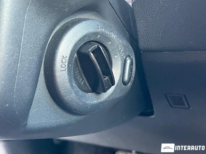 Nissan X-Trail 44 interauto-car