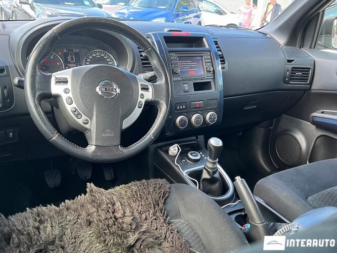Nissan X-Trail 37 interauto-car