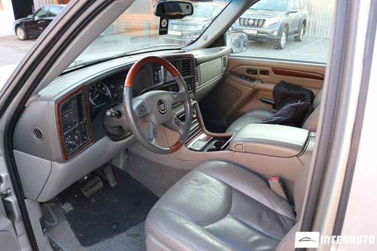 Cadillac Escalade 34 interauto-car