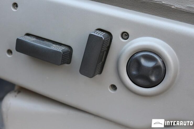 Cadillac Escalade 44 interauto-car