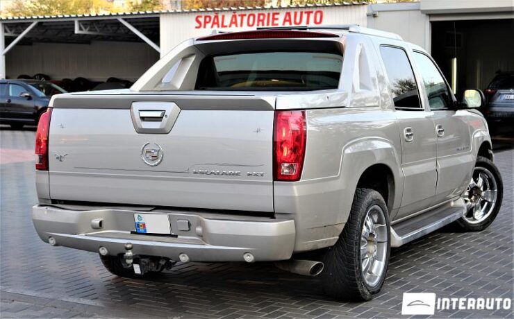 Cadillac Escalade 33 interauto-car