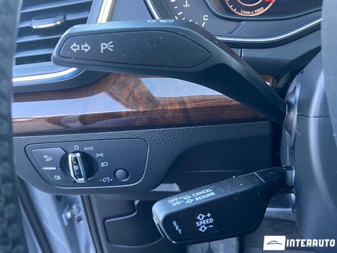 Audi Q5 46 interauto-car