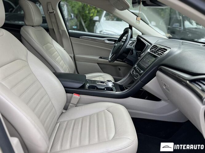 Ford Fusion 63 interauto-car