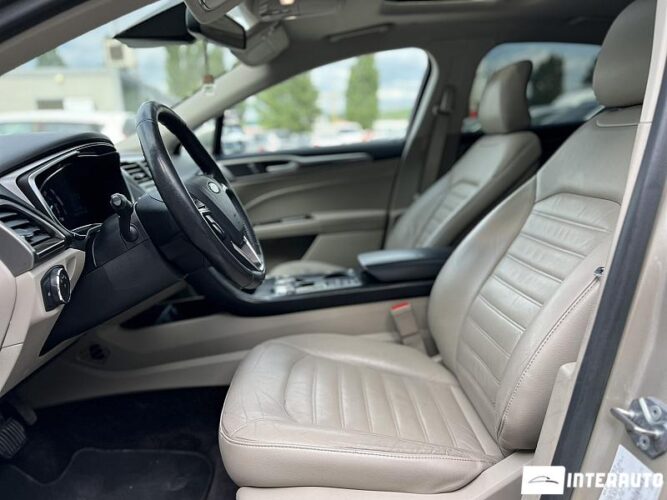Ford Fusion 52 interauto-car