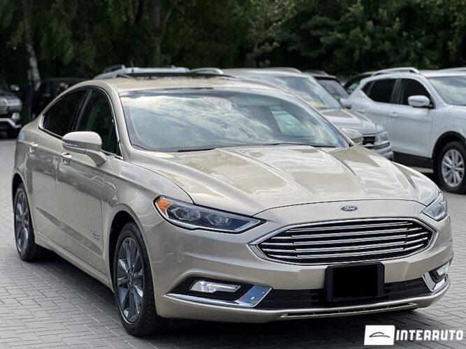 Ford Fusion 42 interauto-car