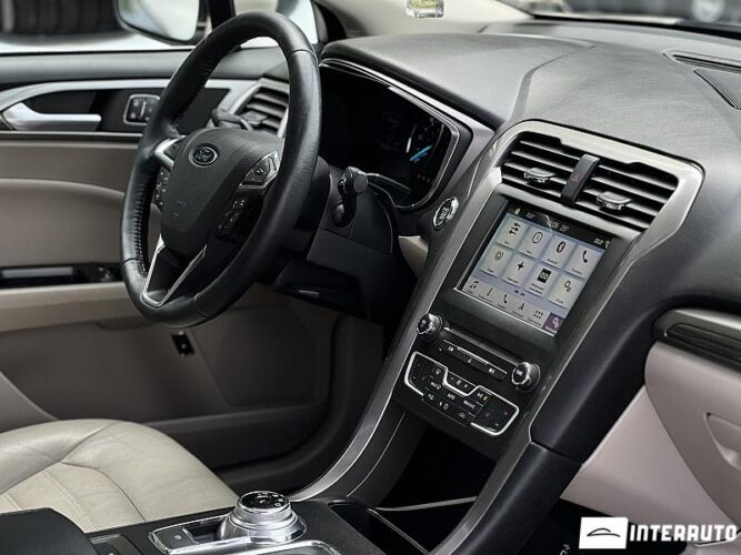 Ford Fusion 62 interauto-car