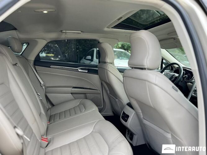 Ford Fusion 65 interauto-car