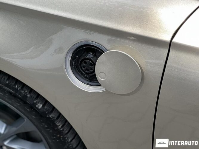 Ford Fusion 48 interauto-car