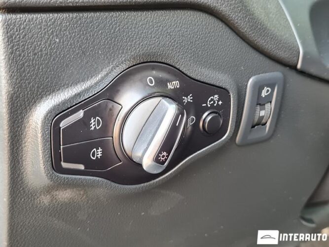 Audi Q5 48 interauto-car