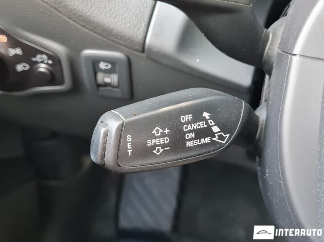 Audi Q5 49 interauto-car