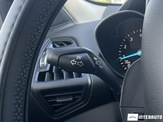 Ford Kuga 47 interauto-car