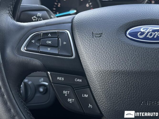 Ford Kuga 48 interauto-car