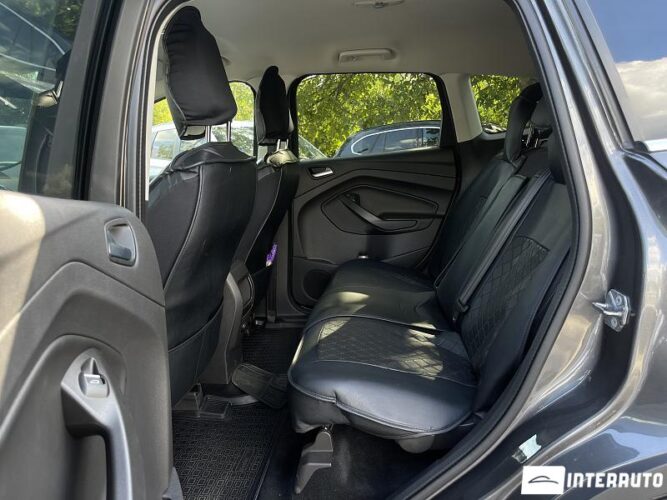 Ford Kuga 61 interauto-car