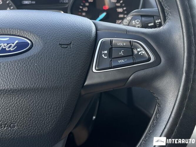 Ford Kuga 49 interauto-car