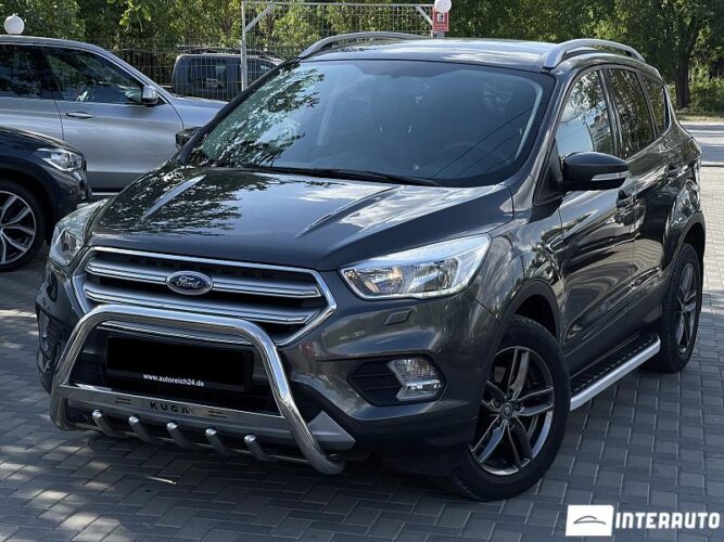 Ford Kuga 41 interauto-car