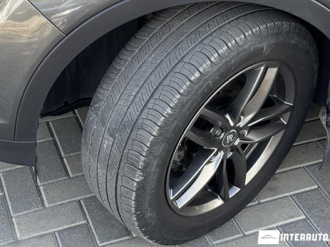 Ford Kuga 42 interauto-car