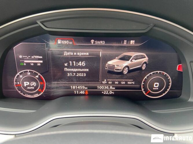Audi Q7 44 interauto-car