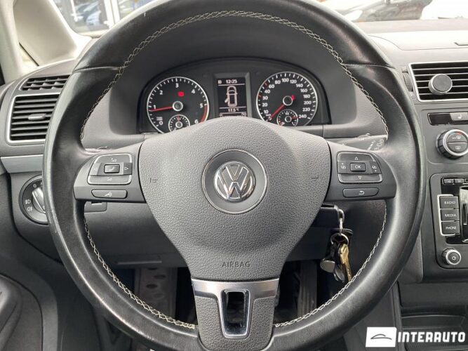 Volkswagen Touran 39 interauto-car