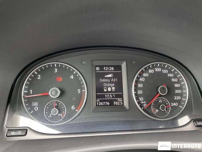 Volkswagen Touran 40 interauto-car