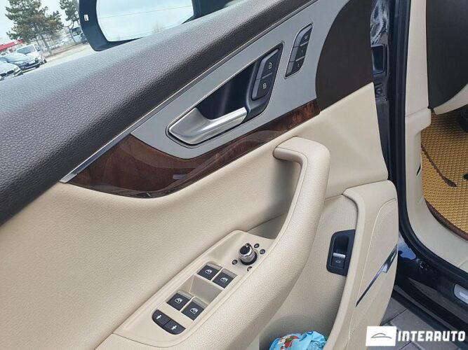 Audi Q7 40 interauto-car