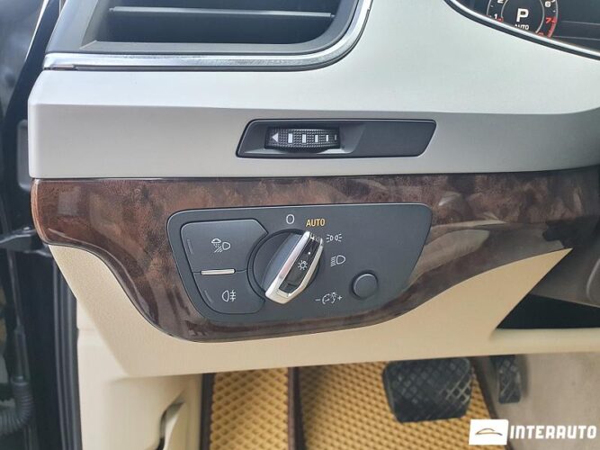 Audi Q7 49 interauto-car