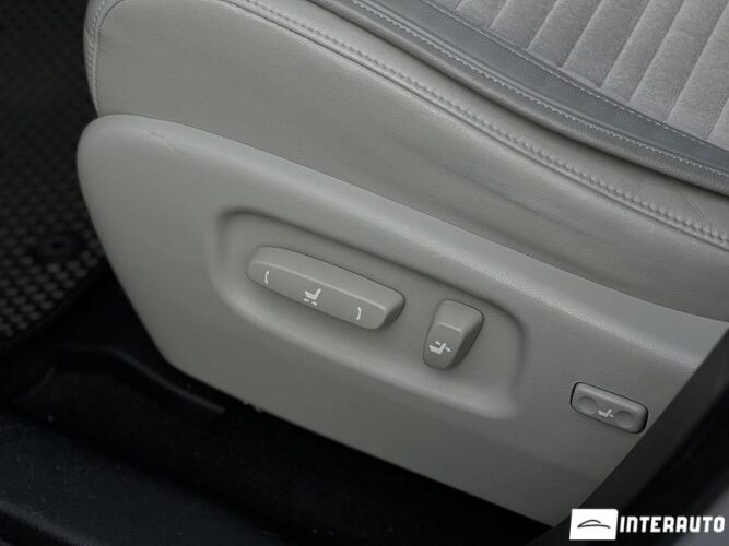 Lexus RX 450h 39 interauto-car