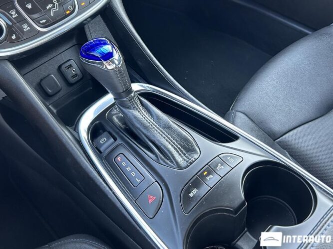 Chevrolet Volt 38 interauto-car