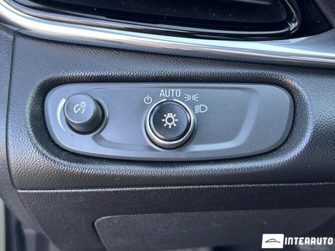 Chevrolet Volt 40 interauto-car