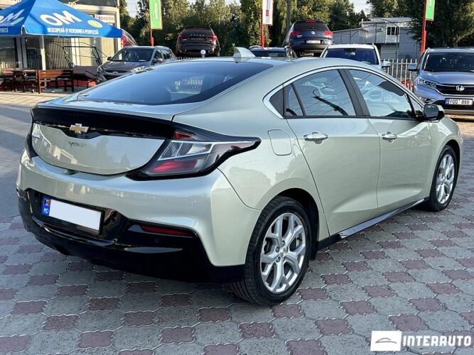 Chevrolet Volt 31 interauto-car