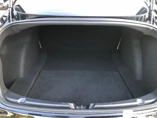 Tesla Model 3 45 interauto-car