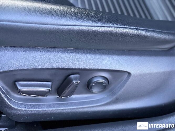 Toyota Camry 49 interauto-car