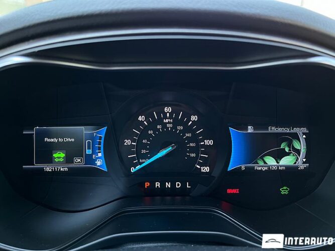 Ford Fusion 39 interauto-car