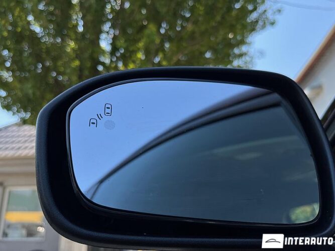 Ford Fusion 34 interauto-car