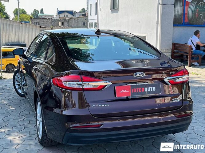 Ford Fusion 33 interauto-car