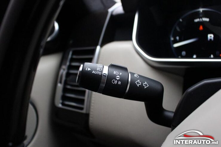 Land Rover Range Rover Vogue 66 interauto-car