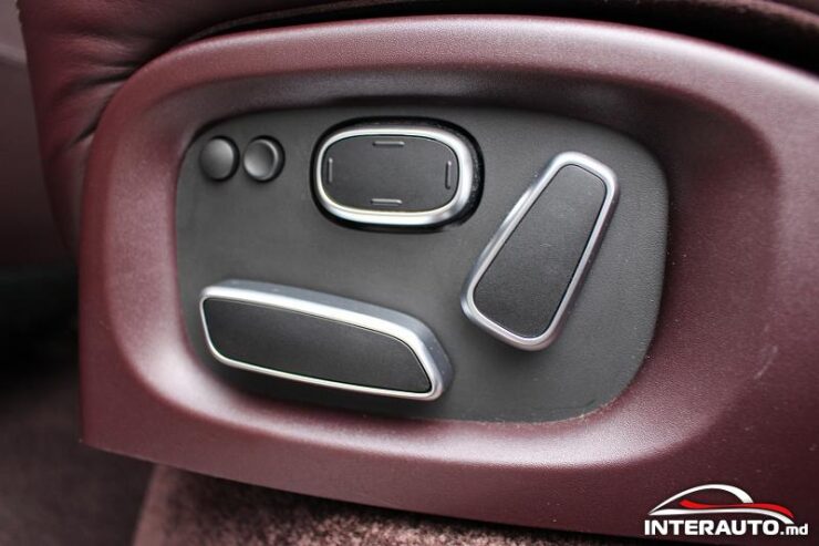 Land Rover Range Rover Vogue 59 interauto-car