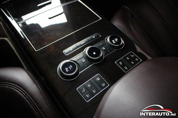 Land Rover Range Rover Vogue 73 interauto-car