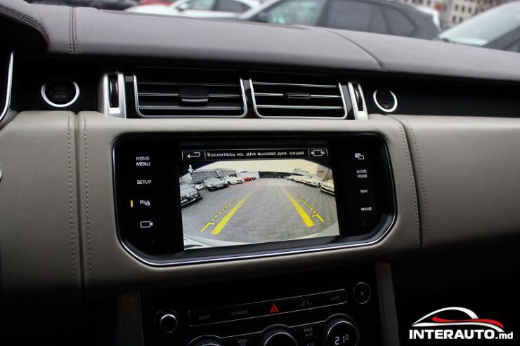 Land Rover Range Rover Vogue 64 interauto-car