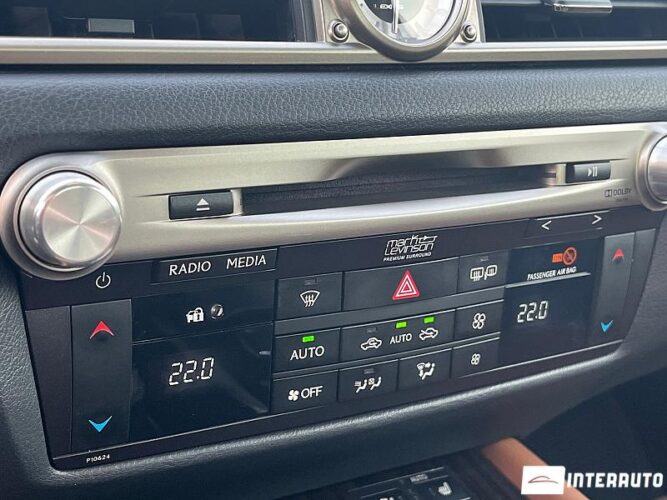 Lexus GS 300h 46 interauto-car