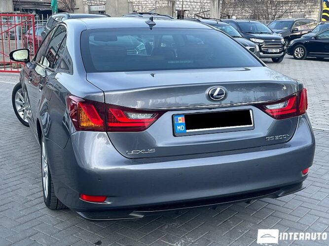 Lexus GS 300h 41 interauto-car