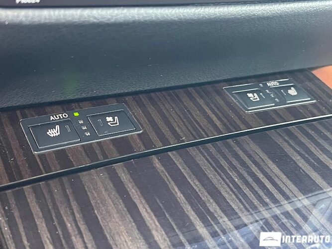 Lexus GS 300h 56 interauto-car