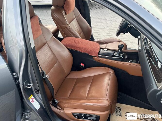 Lexus GS 300h 43 interauto-car