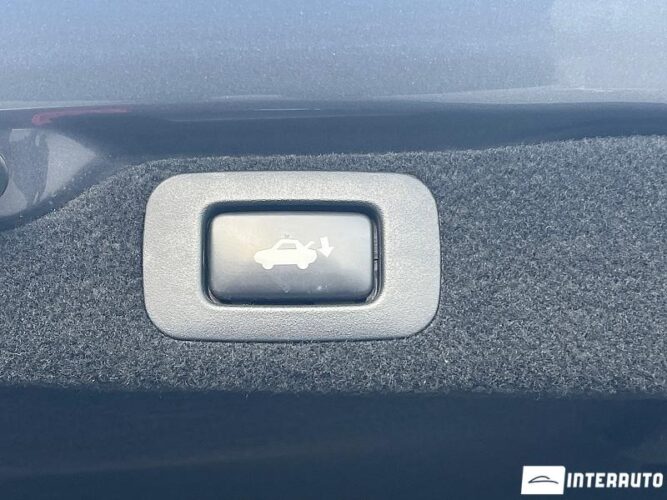 Lexus GS 300h 61 interauto-car