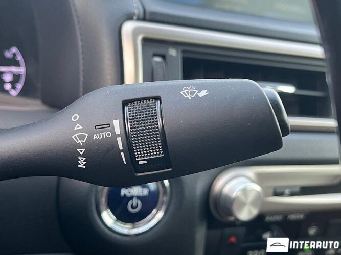 Lexus GS 300h 55 interauto-car