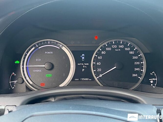 Lexus GS 300h 45 interauto-car