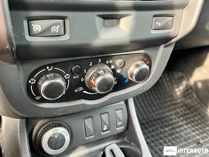 Dacia Duster 38 interauto-car