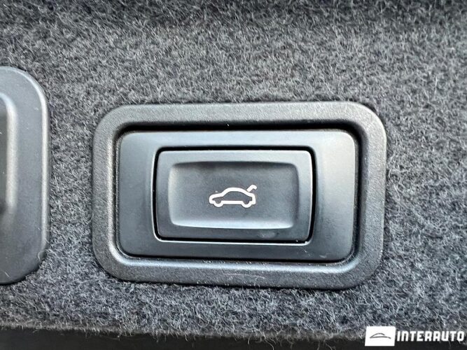 Audi A8 59 interauto-car